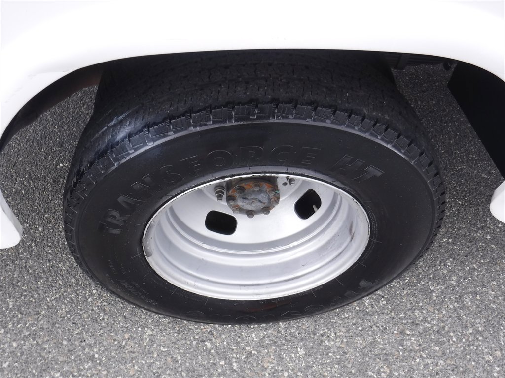 Used 2016 Ford F350 XL w/ Power Equipment Group image 4