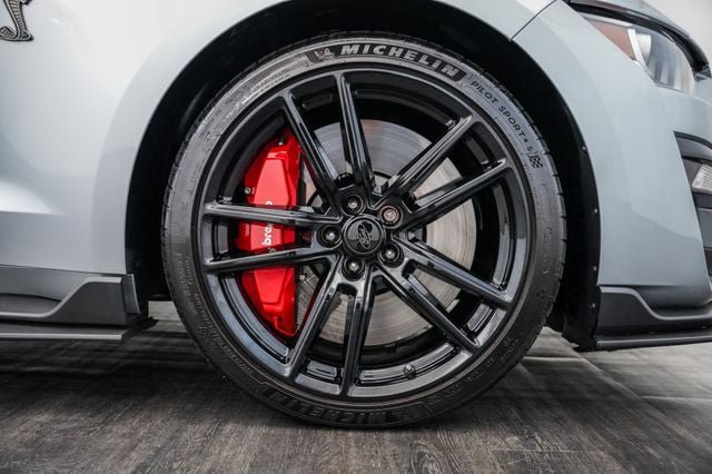 Used 2021 Ford Mustang Shelby GT500 w/ Technology Package RWD image 40