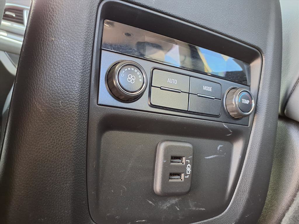Used 2020 Buick Enclave Essence image 27