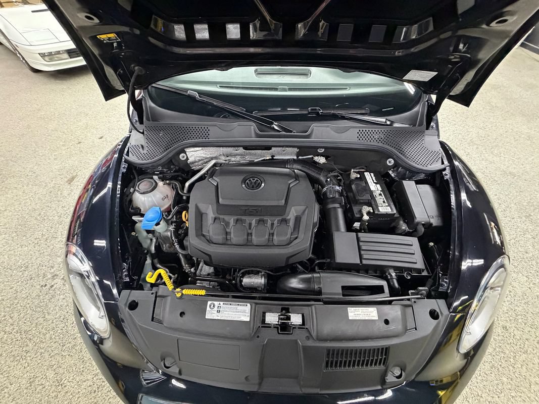 Used 2019 Volkswagen Beetle 2.0T S FWD image 35