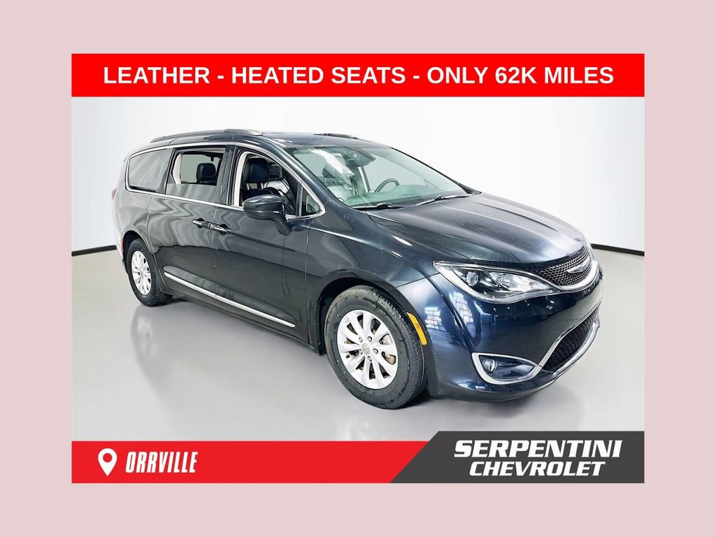 Used 2017 Chrysler Pacifica Touring-L