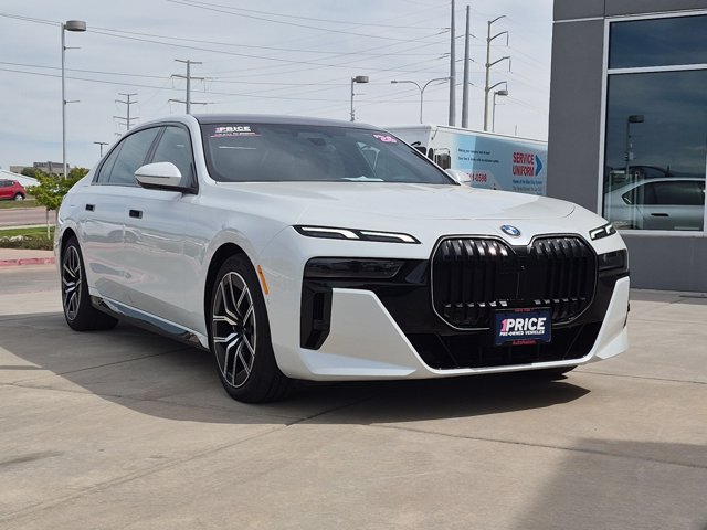 Used 2026 BMW 740i xDrive AWD/4WD image 3