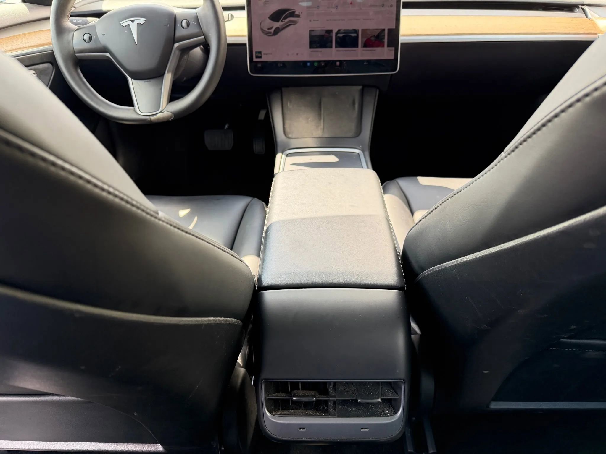 Used 2023 Tesla Model 3 Standard Range image 12