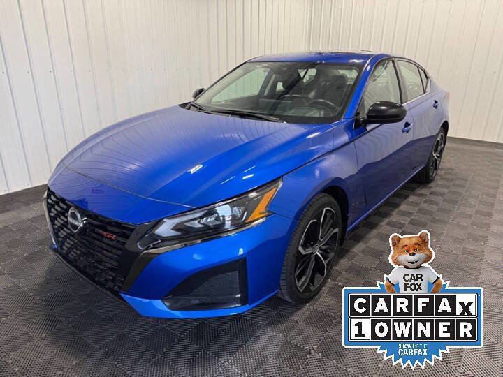Used 2025 Nissan Altima 2.5 SR image 1