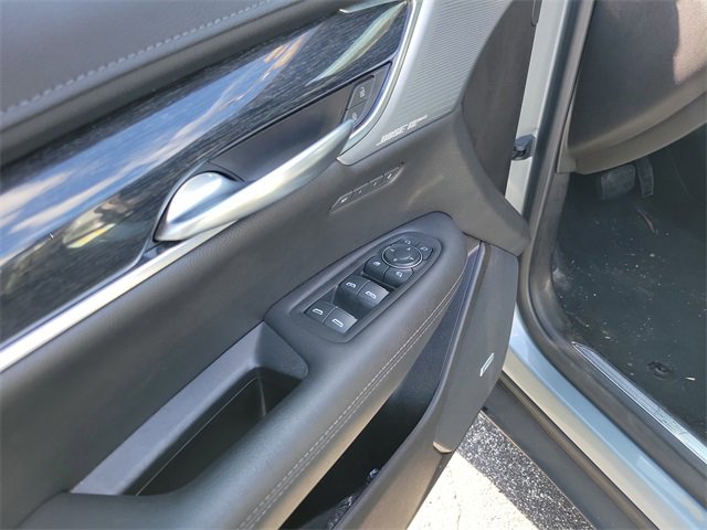 Used 2023 Cadillac XT5 Premium Luxury image 11