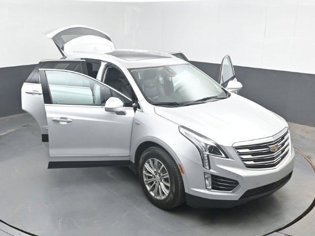 Used 2017 Cadillac XT5 Luxury w/ Driver Awareness Package AWD/4WD image 54