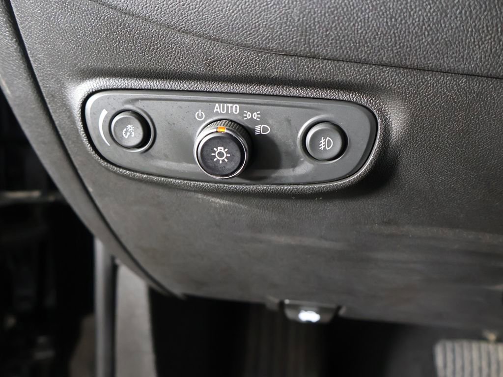 Used 2022 Chevrolet Equinox Premier AWD/4WD image 34