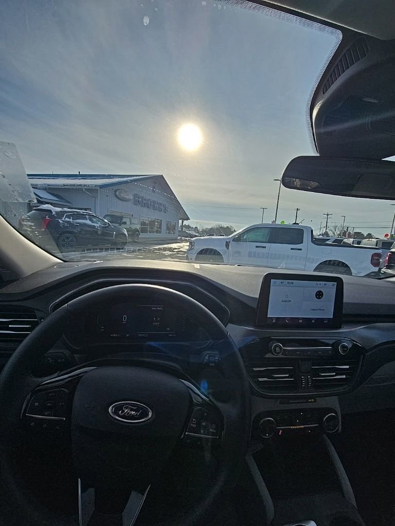 Used 2023 Ford Escape Active image 2