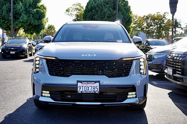 Used 2025 Kia Sorento EX w/ Panoramic Sunroof Package FWD image 5