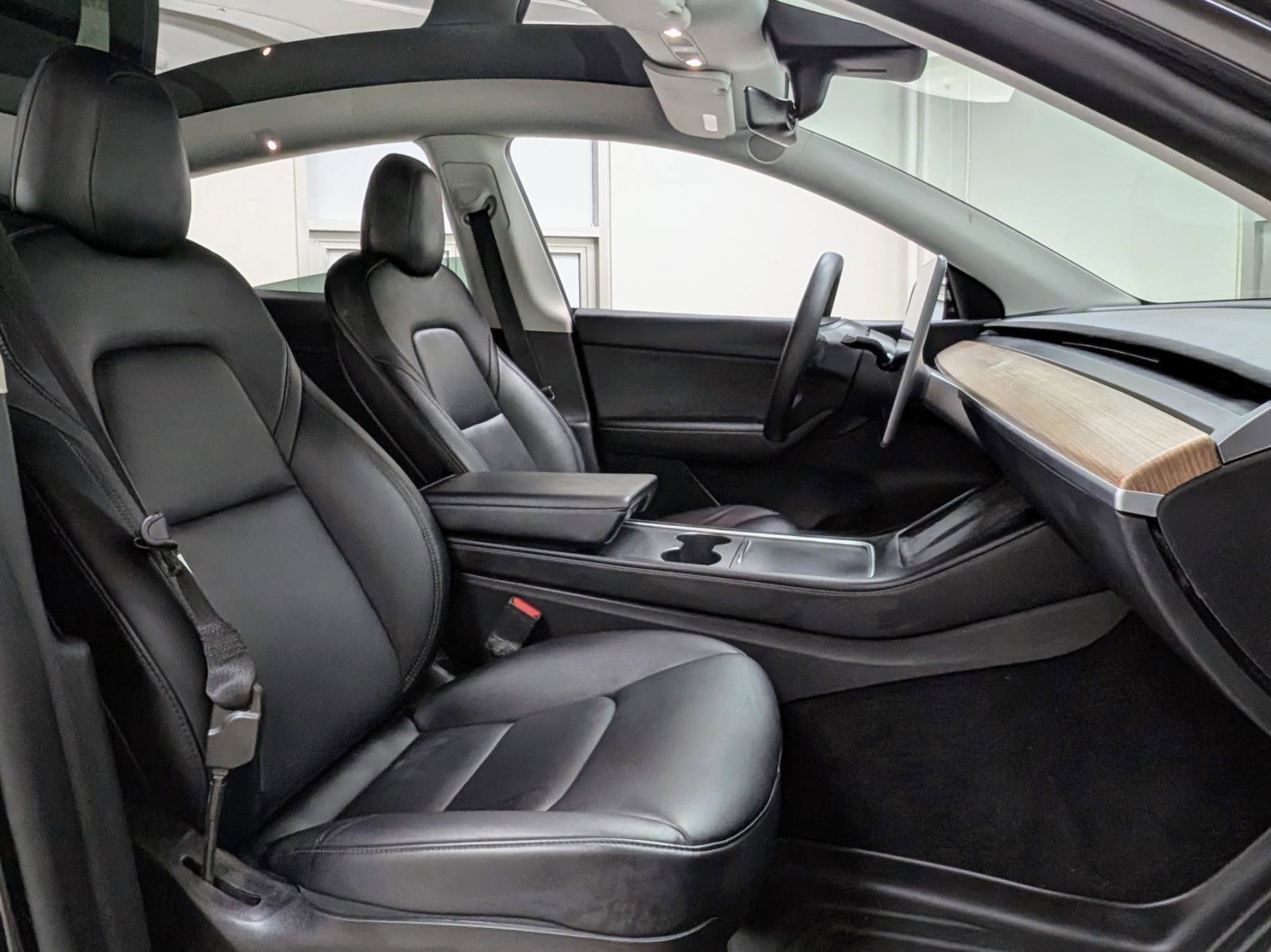 Used 2022 Tesla Model Y Performance AWD/4WD image 25