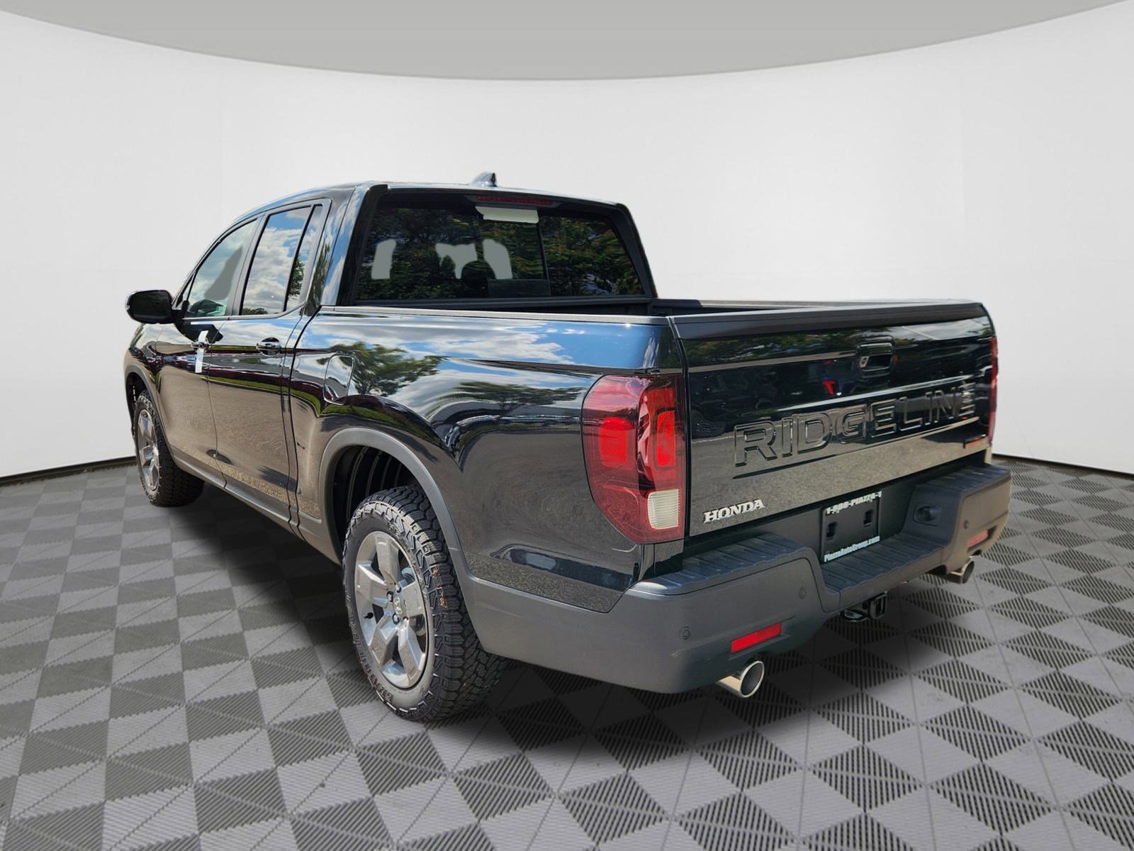 New 2025 Honda Ridgeline TrailSport image 3