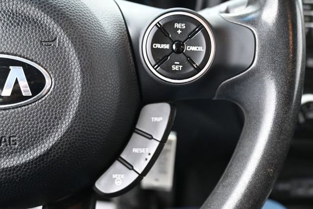 Used 2015 Kia Soul FWD image 15