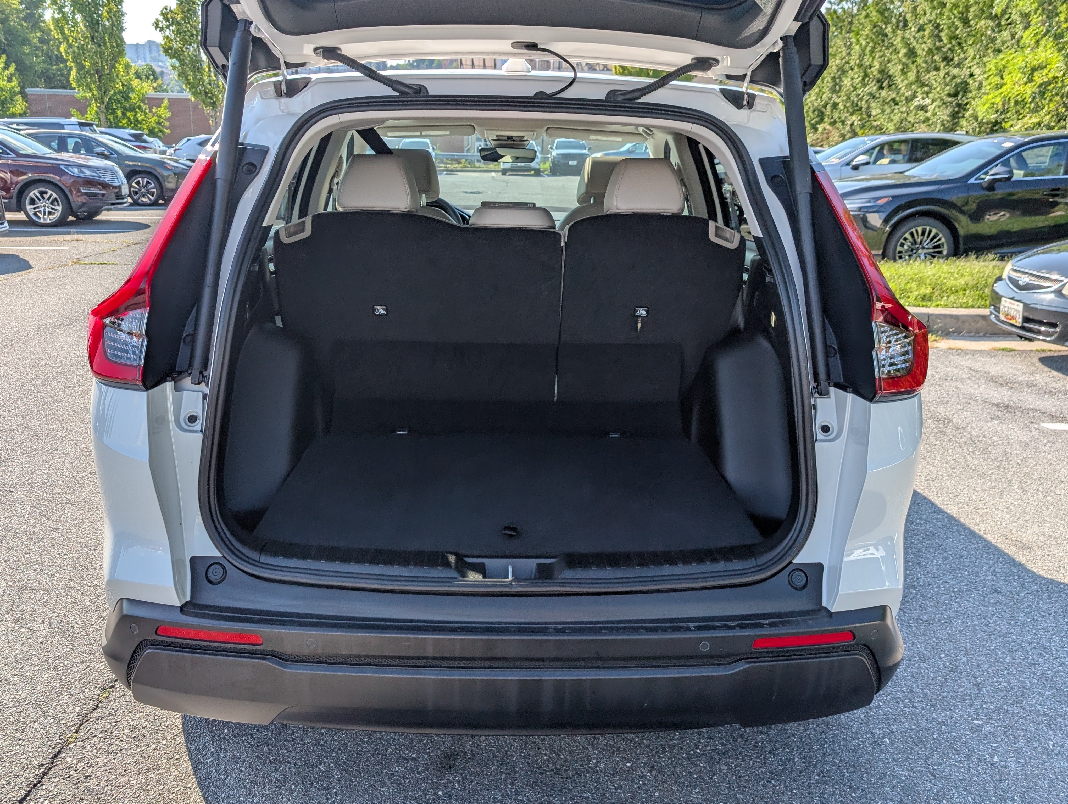Used 2024 Honda CR-V EX-L image 12