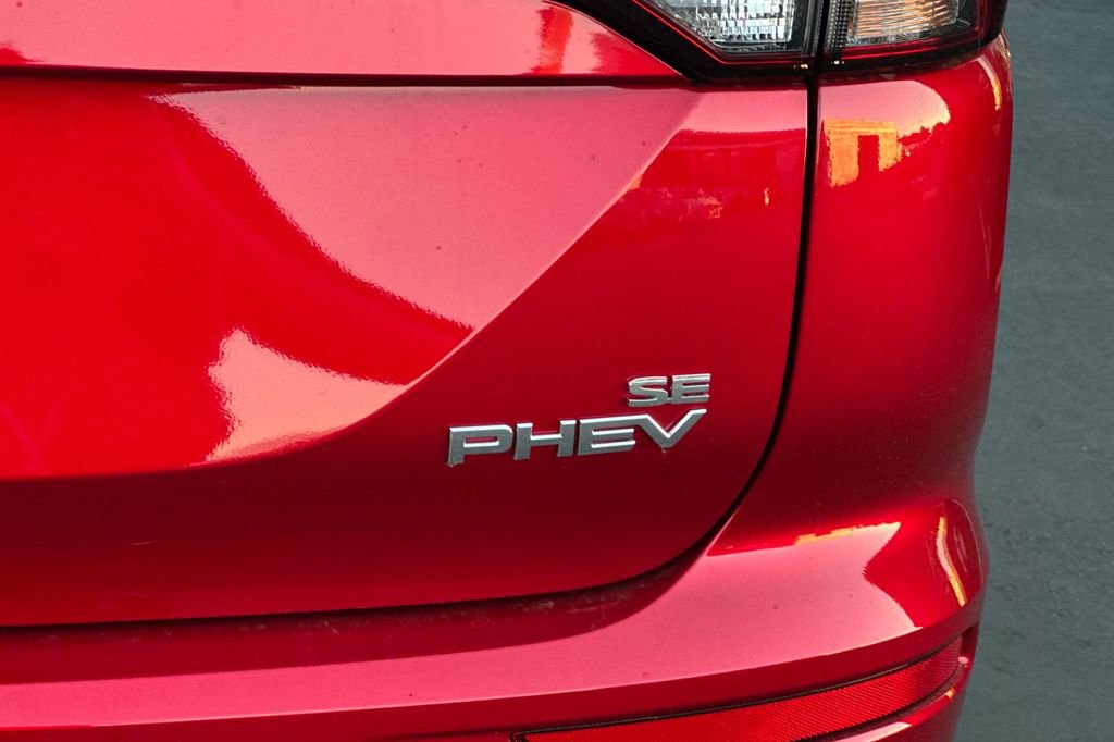 New 2025 Mitsubishi Outlander SE image 27