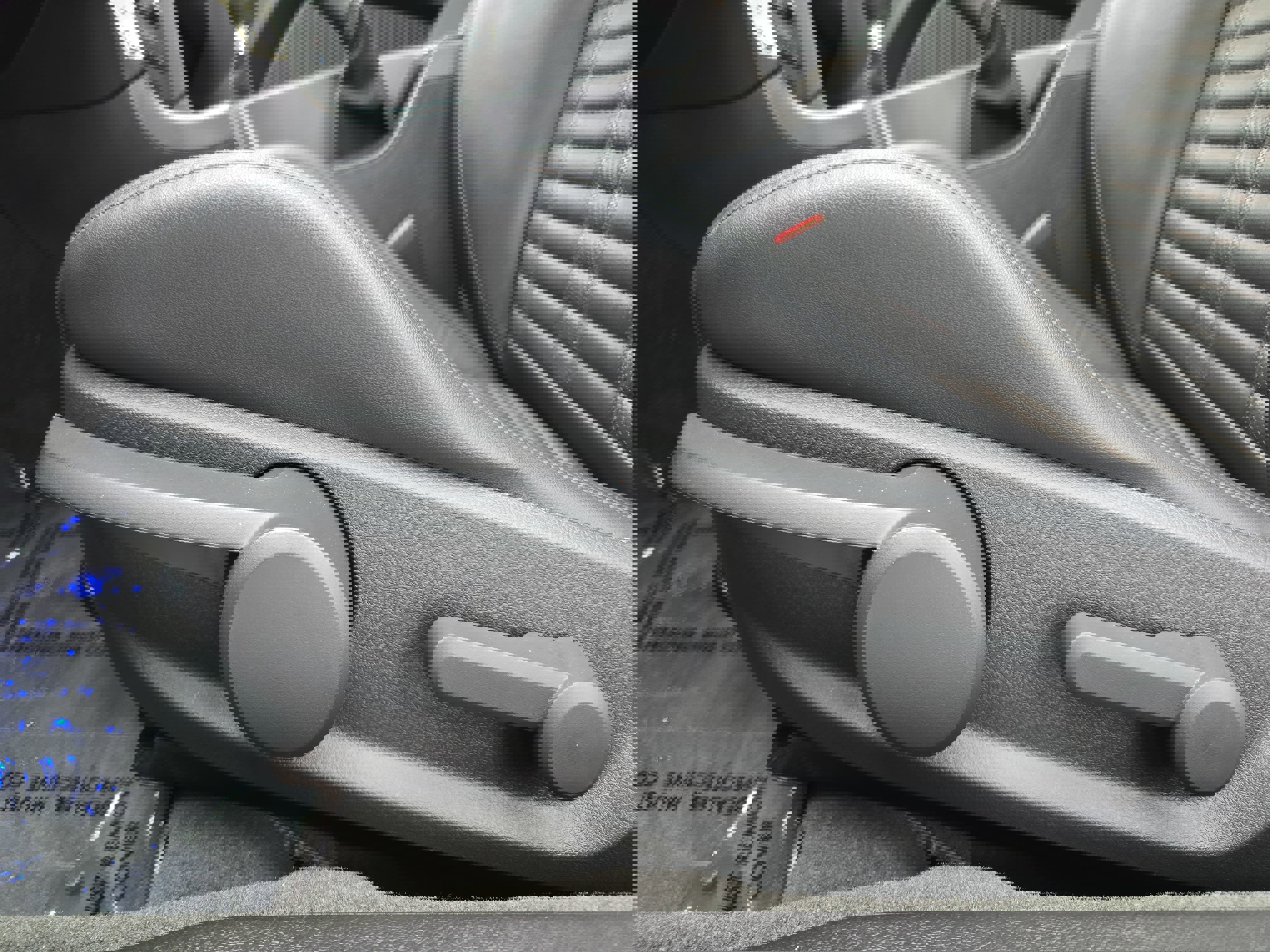 Used 2012 Ford Mustang Shelby GT500 w/ SVT Performance Pkg image 26