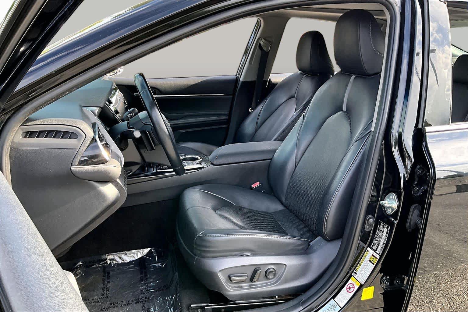 Used 2018 Toyota Camry XSE w/ Audio Package FWD image 8
