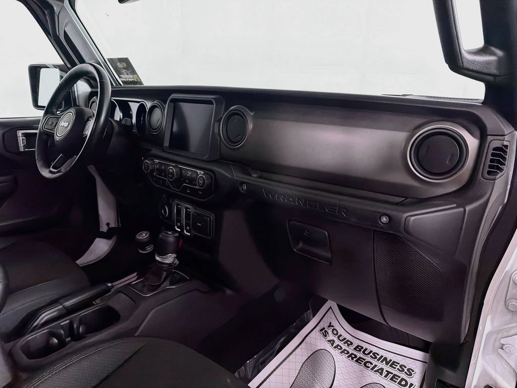 Used 2022 Jeep Wrangler Sport AWD/4WD image 31