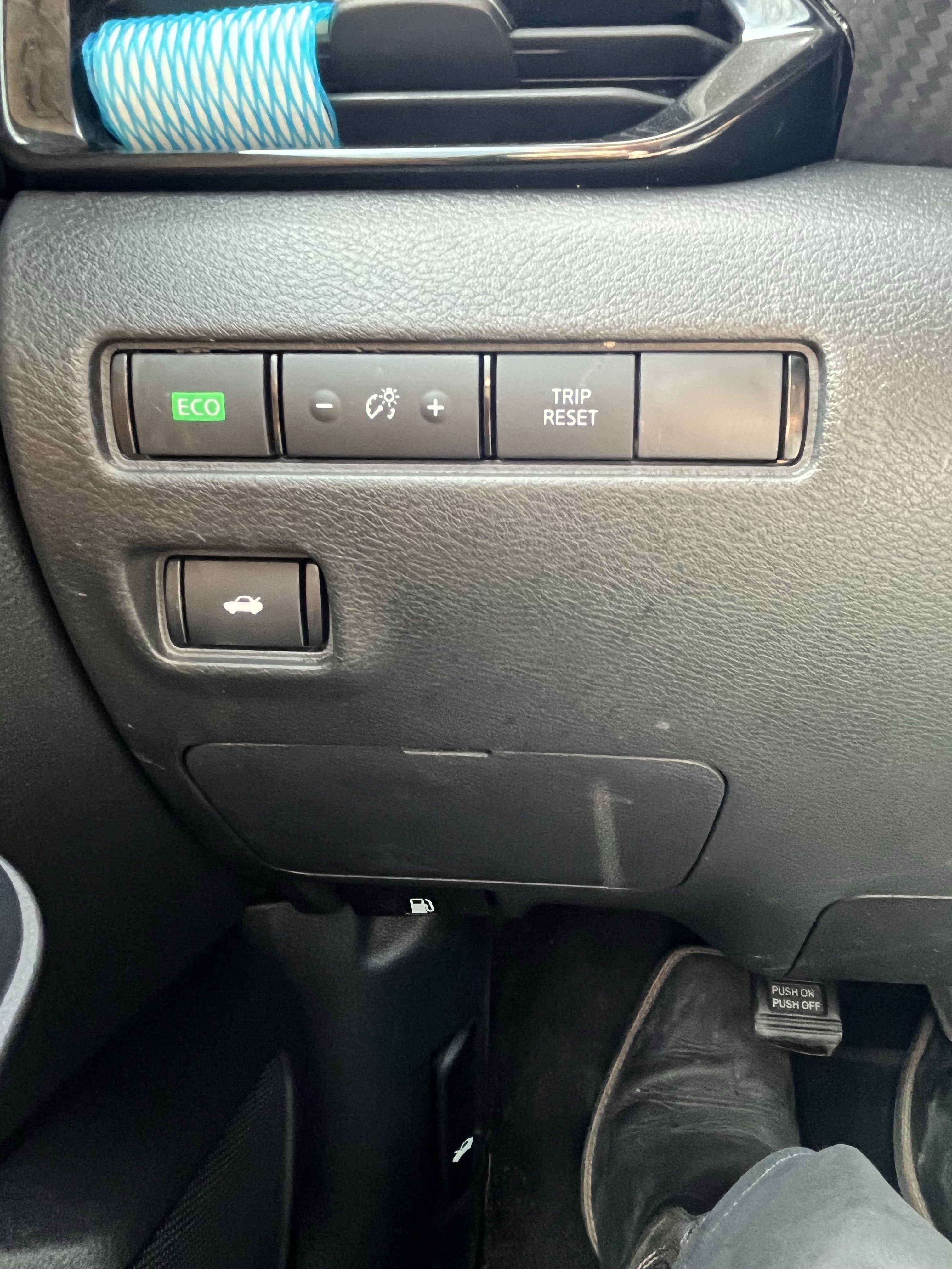 Used 2023 Nissan Sentra SV w/ SV Premium Package FWD image 23