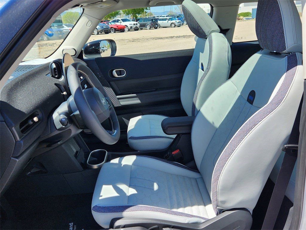 Used 2025 MINI Cooper S FWD image 10