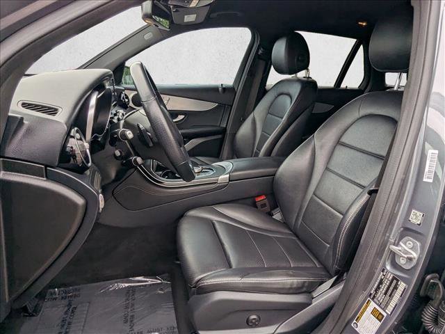 Used 2019 Mercedes-Benz GLC 300 4MATIC image 15
