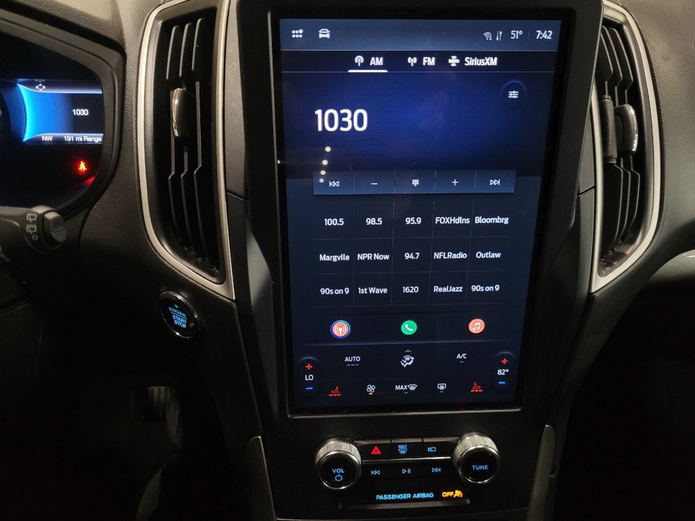 Used 2023 Ford Edge SEL image 25