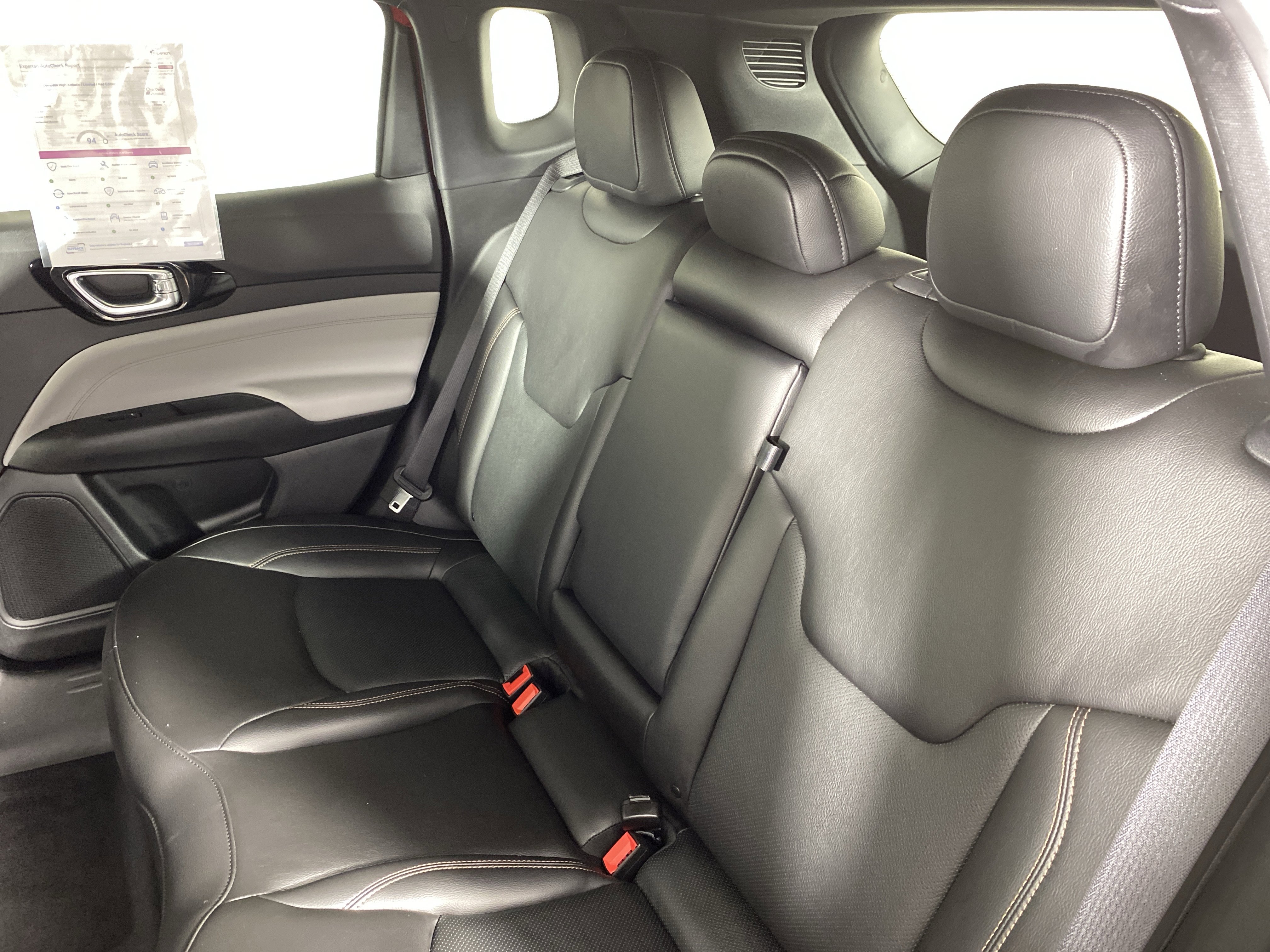 Used 2023 Jeep Compass Limited image 32