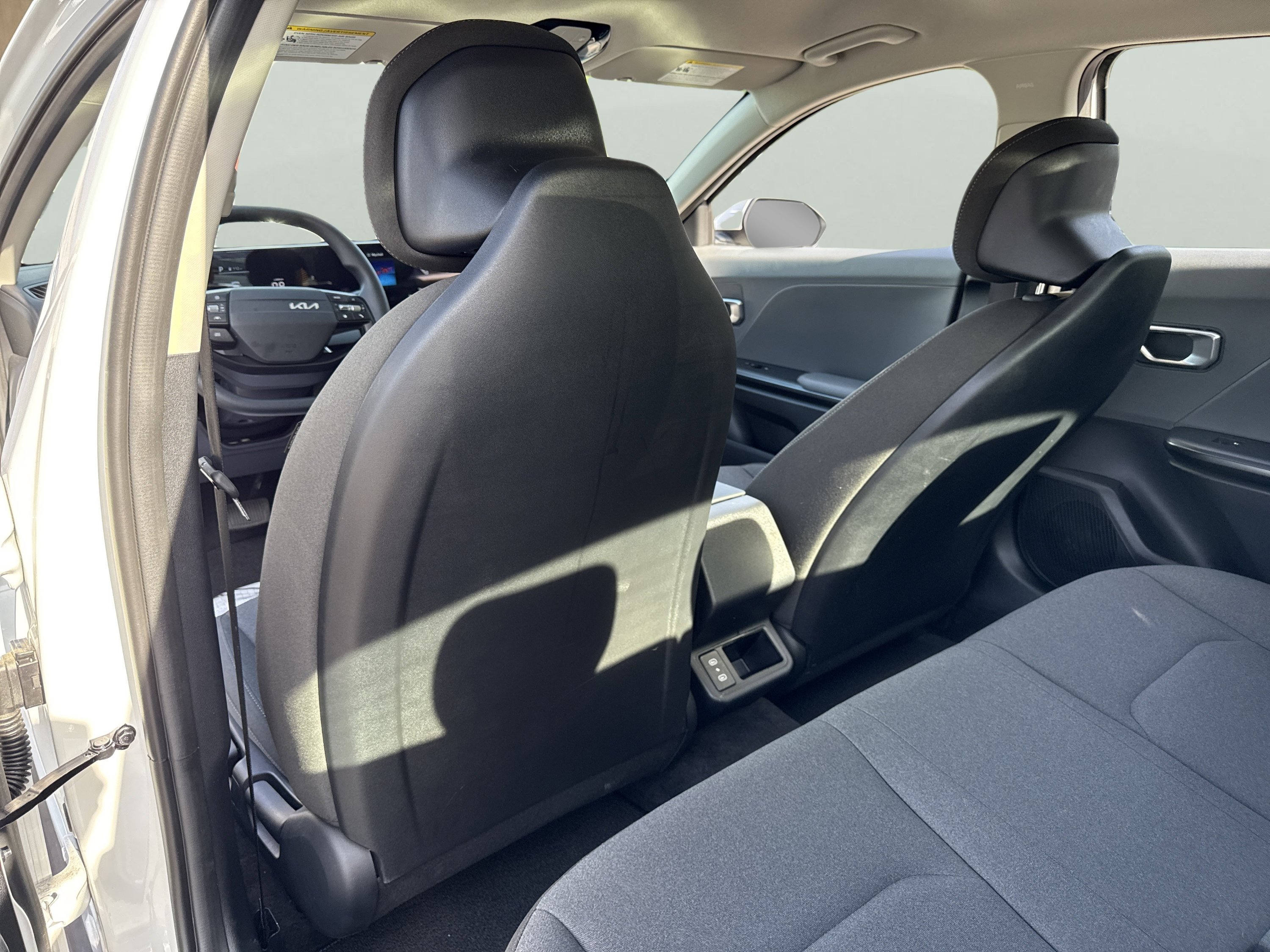 New 2025 Kia K4 FWD image 15