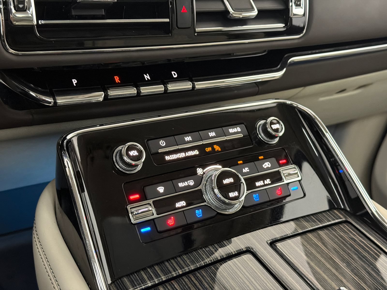Certified 2023 Lincoln Navigator Black Label AWD/4WD image 31