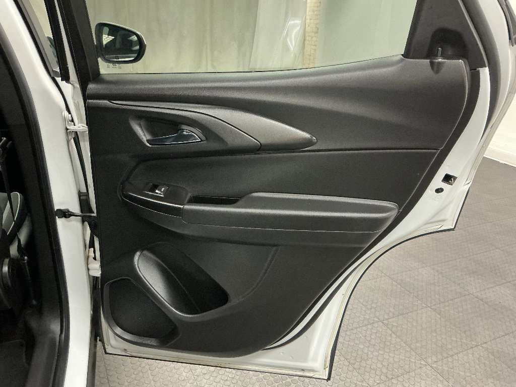 Used 2022 Chevrolet TrailBlazer LT w/ Convenience Package FWD image 29