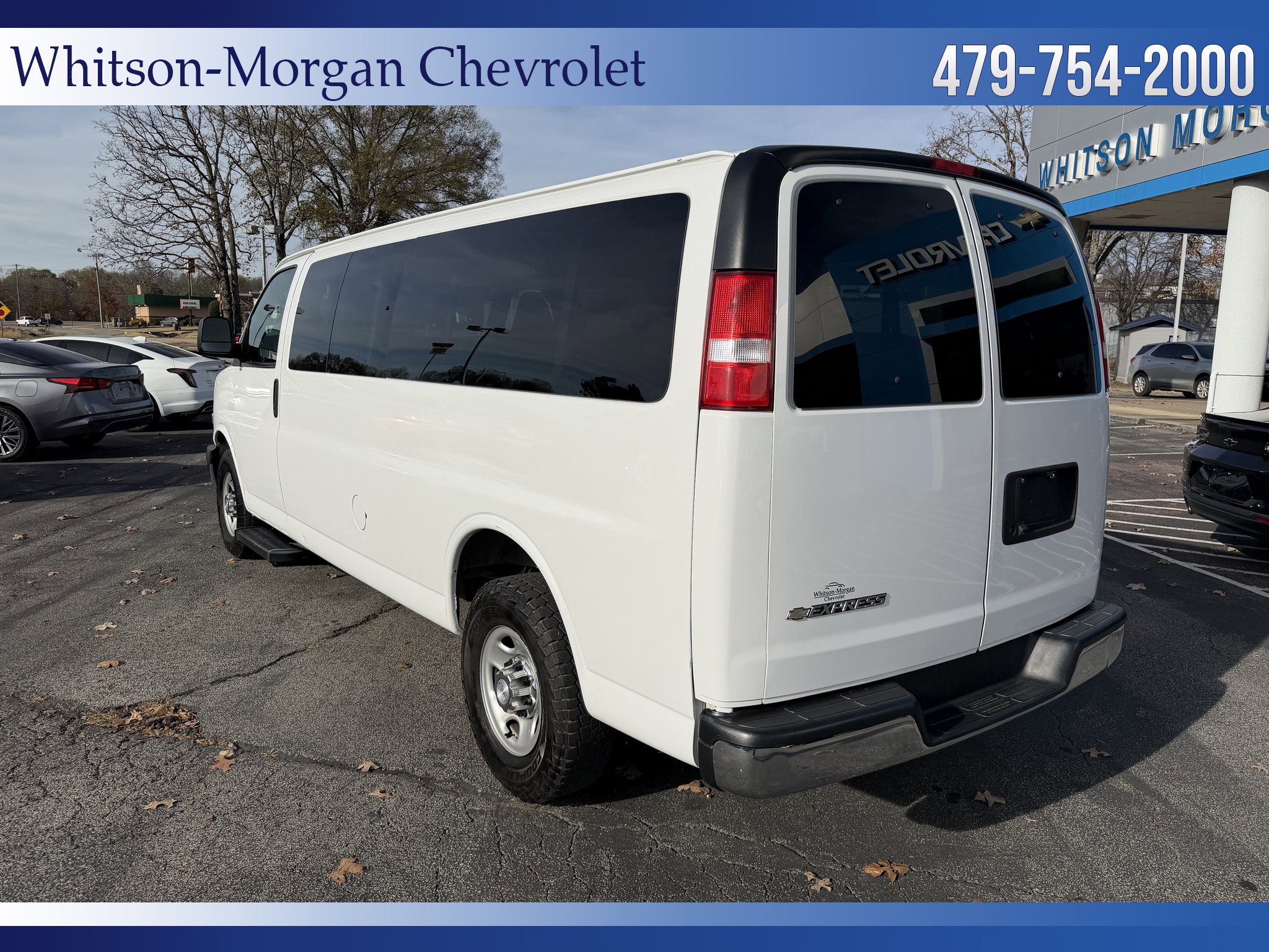 Used 2020 Chevrolet Express 3500 LT w/ LT Preferred Equipment Group image 7