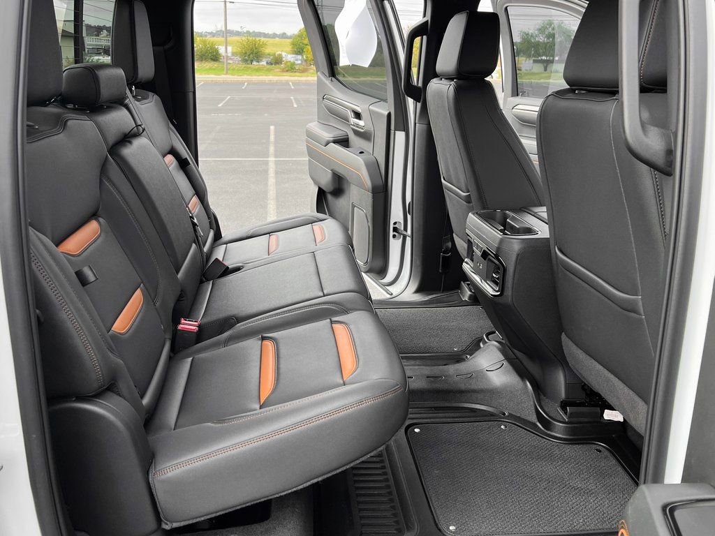 Used 2024 GMC Sierra 1500 AT4 w/ AT4 Preferred Package image 19