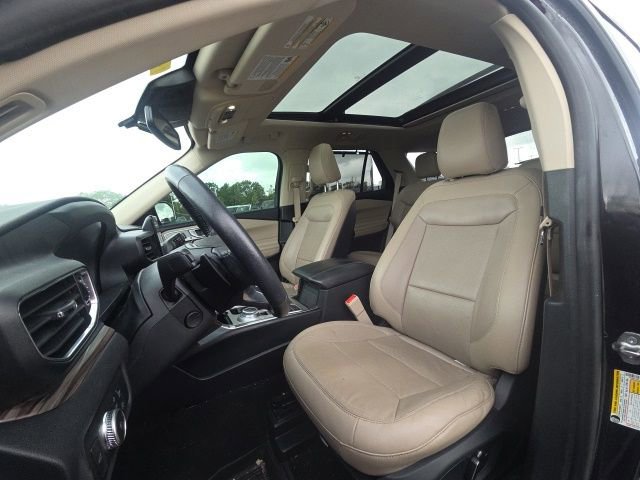 Used 2020 Ford Explorer Limited w/ Class III Trailer Tow Package RWD image 25