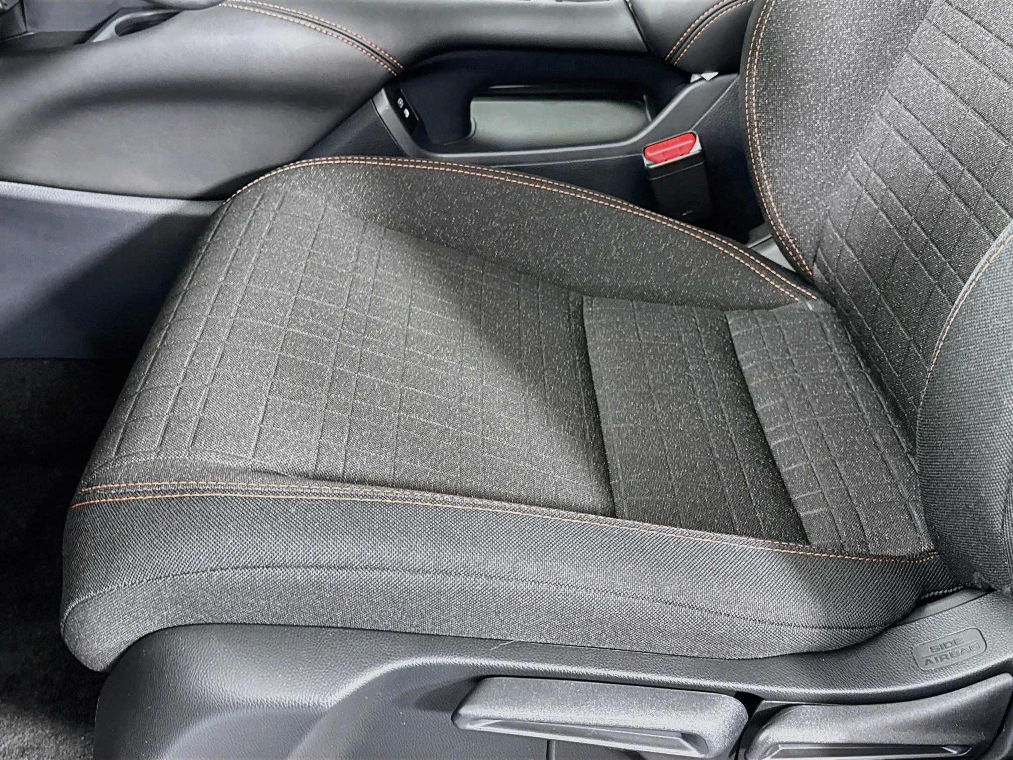 Certified 2025 Honda HR-V Sport image 18