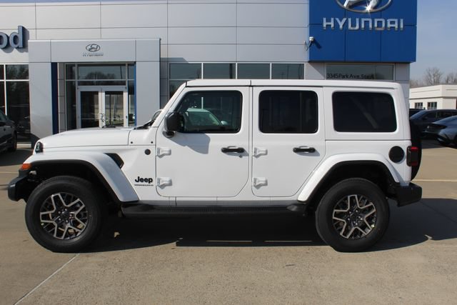 New 2026 Jeep Wrangler Unlimited Sahara AWD/4WD image 2