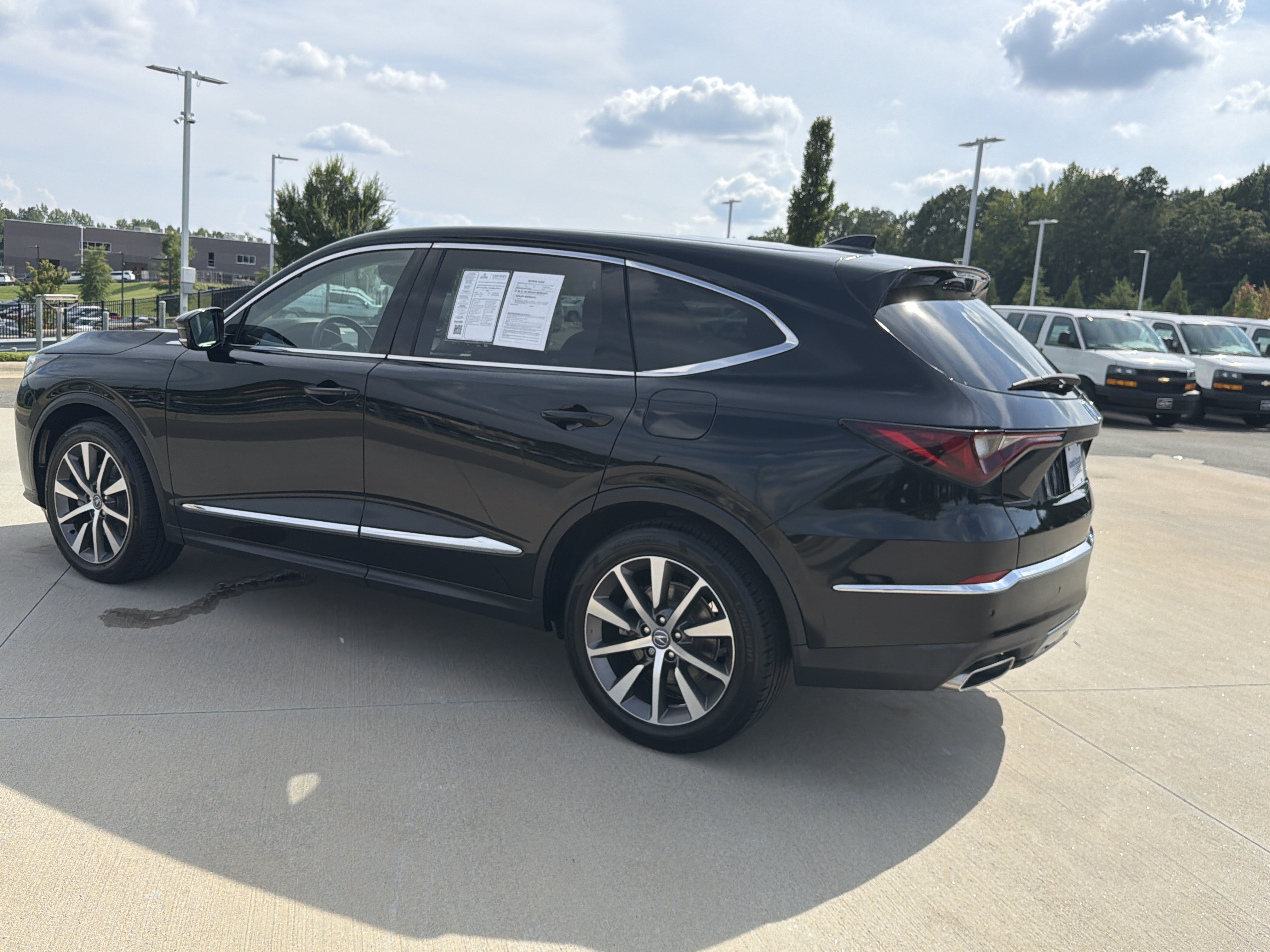 Certified 2025 Acura MDX w/ Technology Package FWD image 27