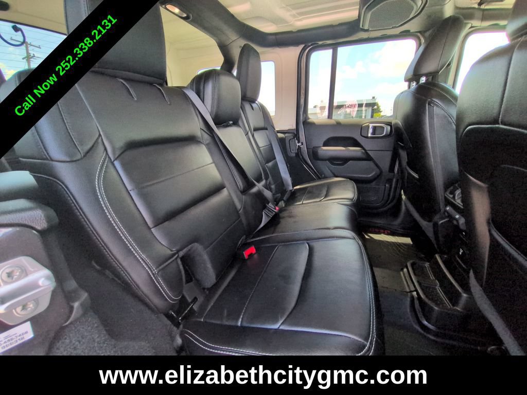 Used 2020 Jeep Wrangler Unlimited Sahara AWD/4WD image 19