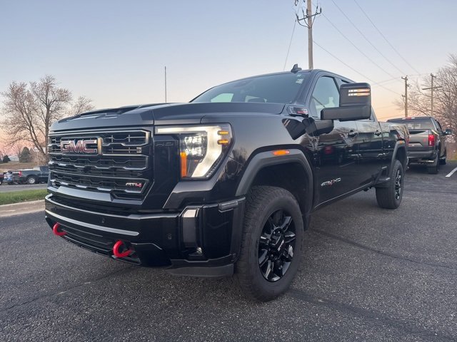 Used 2024 GMC Sierra 2500 AT4 image 7