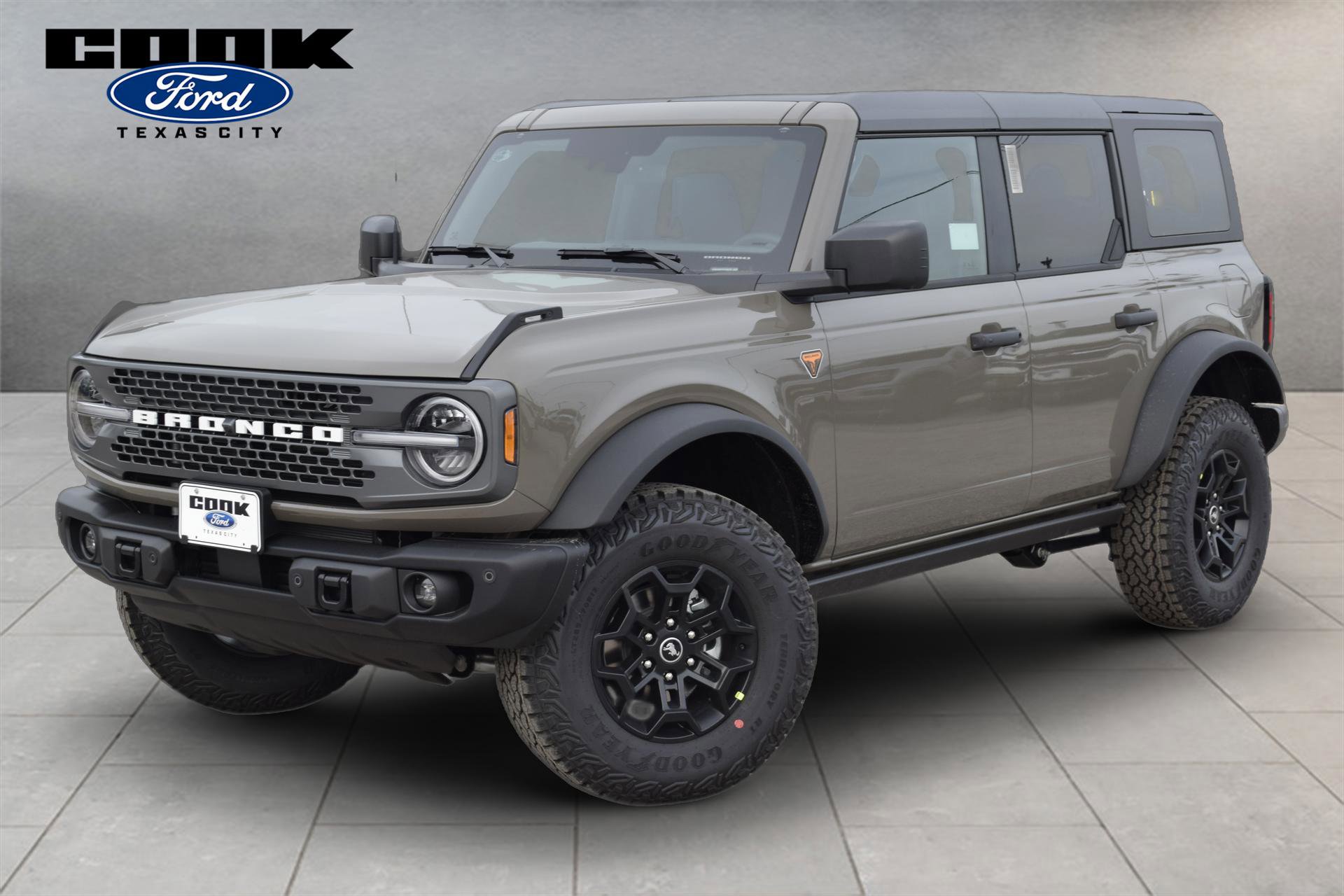 New 2026 Ford Bronco Badlands AWD/4WD image 1