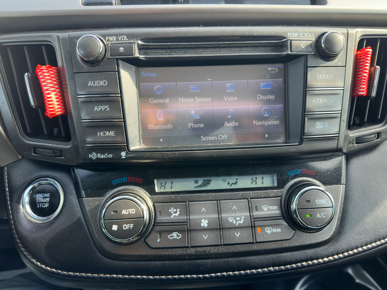 Used 2014 Toyota RAV4 Limited image 25