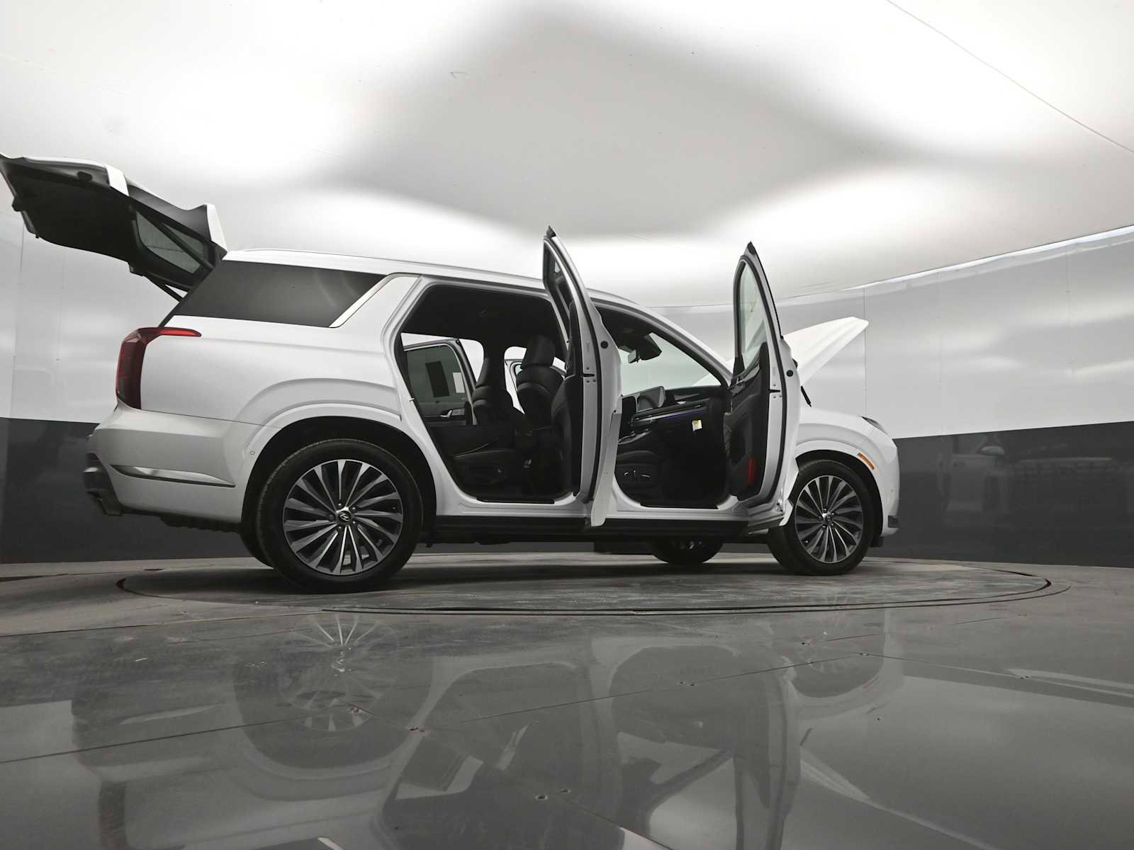 Used 2024 Hyundai Palisade Calligraphy AWD/4WD image 45