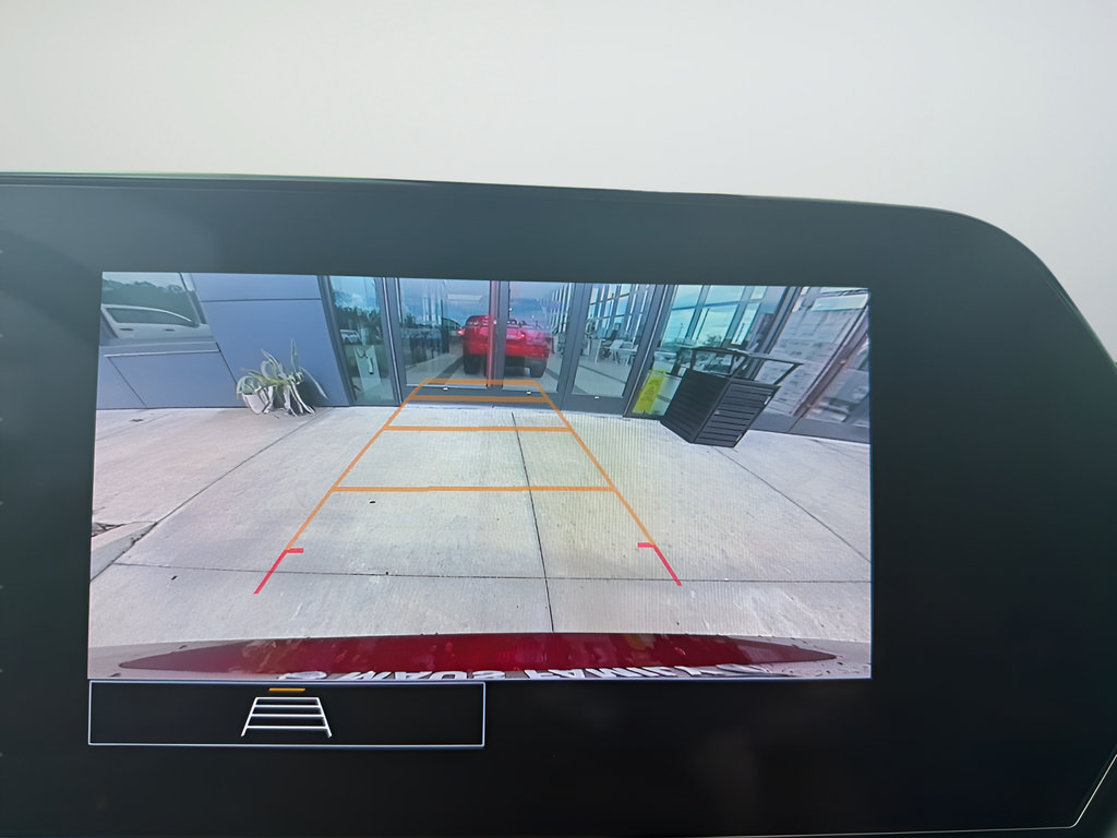 Used 2025 Chevrolet Trax LS FWD image 36