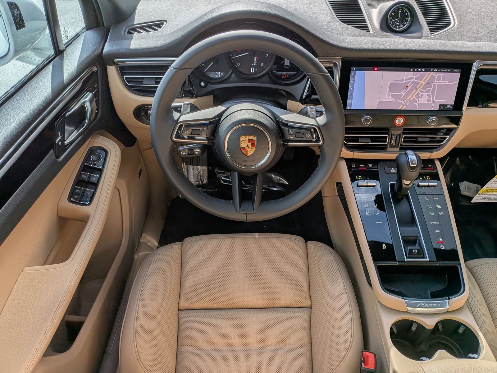 New 2026 Porsche Macan image 16