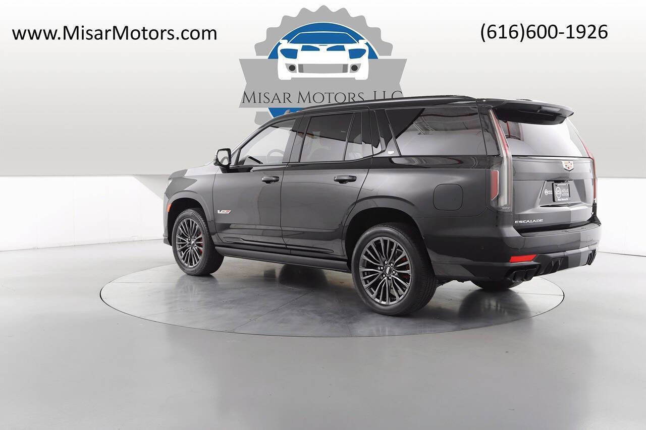 Used 2023 Cadillac Escalade V image 5