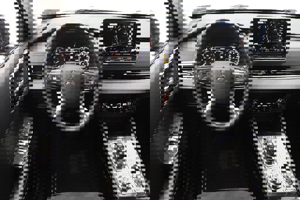 Used 2022 Mitsubishi Outlander SE image 13