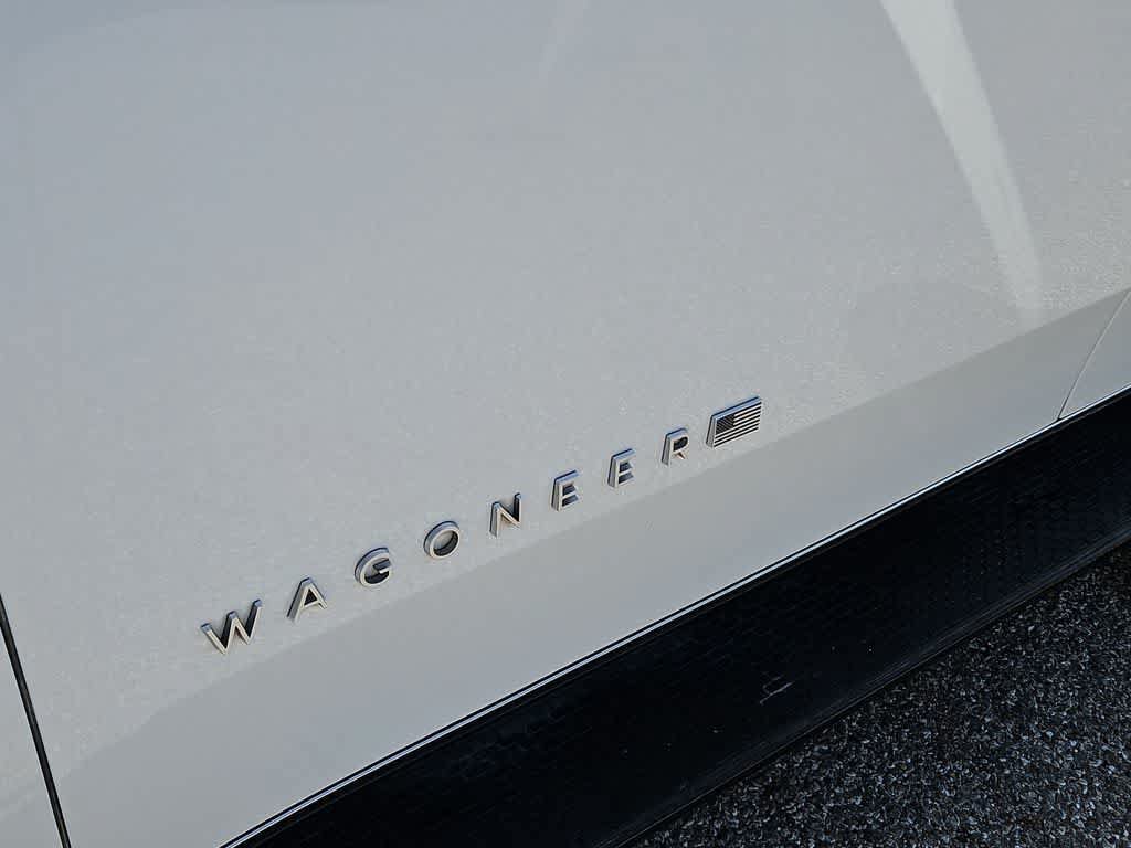 Used 2024 Jeep Wagoneer 4WD w/ Convenience Group I image 11
