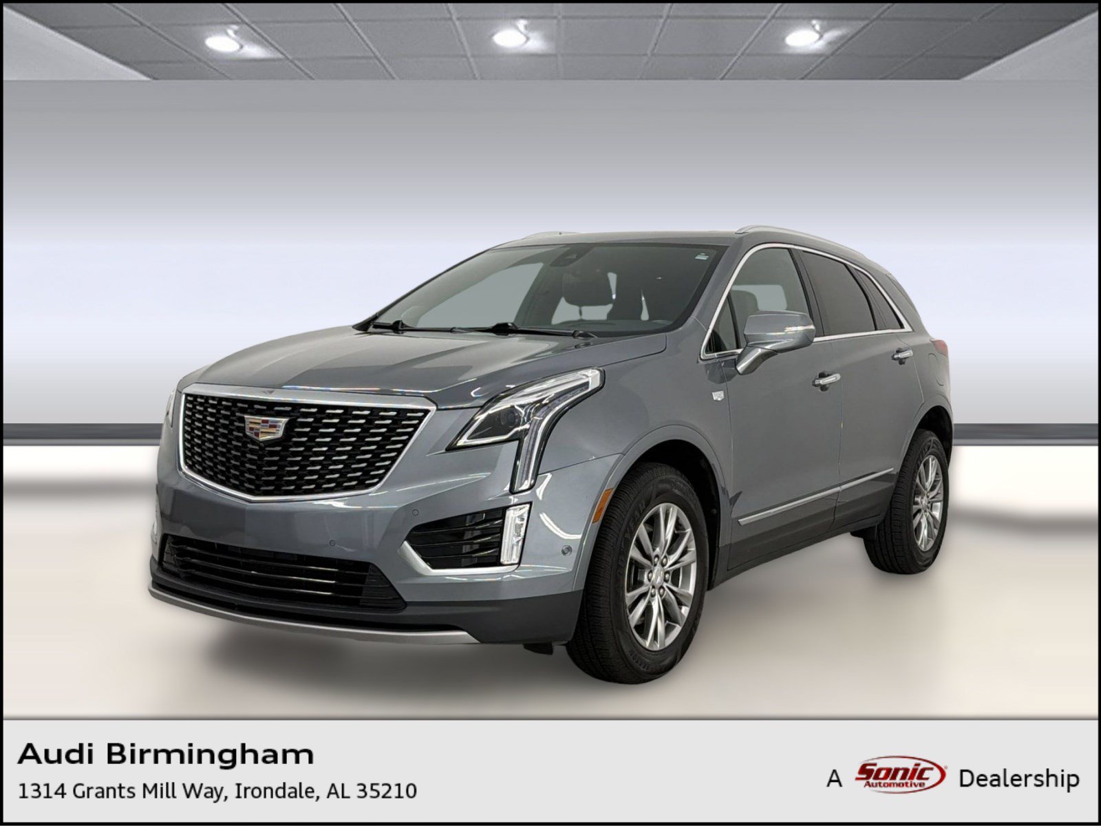Used 2022 Cadillac XT5 Premium Luxury w/ Technology Package FWD image 1