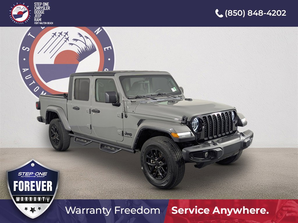 Used 2022 Jeep Gladiator Sport image 1