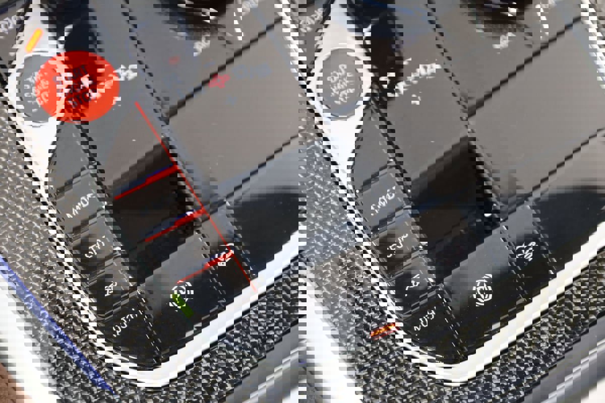 Used 2021 BMW X5 M w/ Executive Package image 41