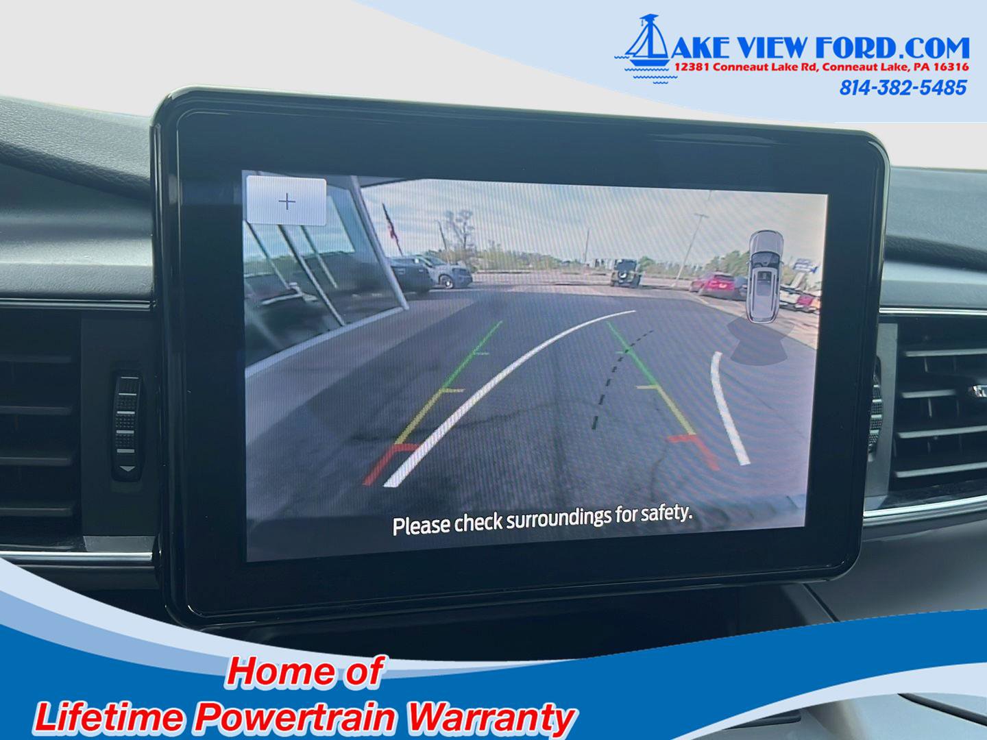 Used 2022 Ford Explorer XLT w/ Equipment Group 202A AWD/4WD image 43