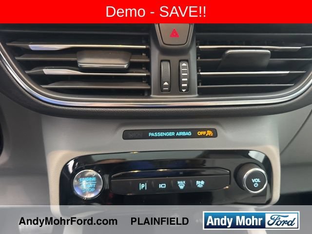New 2025 Ford Escape SE w/ PHEV Premium Package FWD image 18